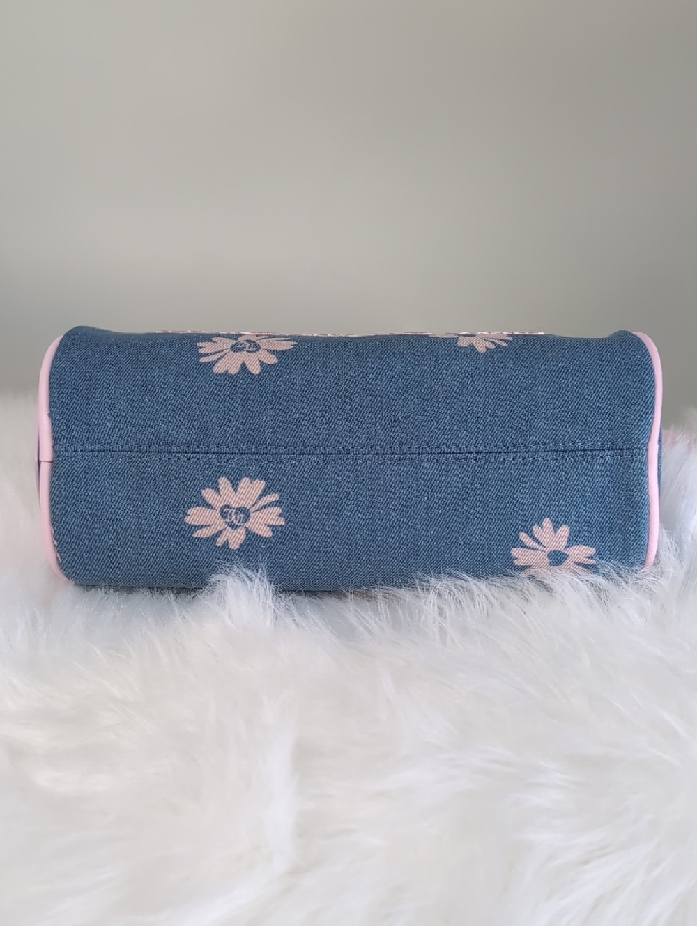 Juicy Couture Denim Pink Daisy Barrell Bag with JC Charm & Butterfly Detail 🦋 - Picture 8 of 16